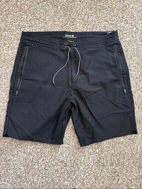 Roark men’s shorts. Size 34